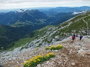 56 Vista verso la Val Serina e la pianura